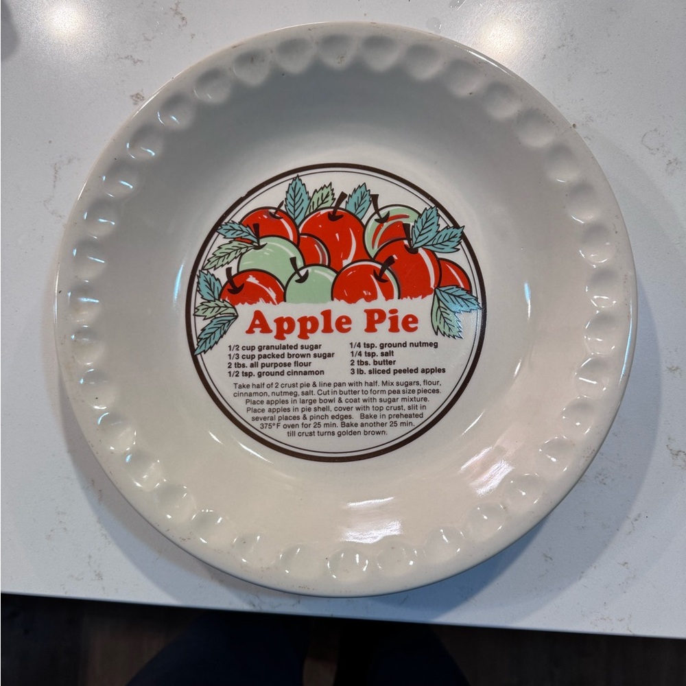 Apple Pie Ceramic Pie Dish - Cream